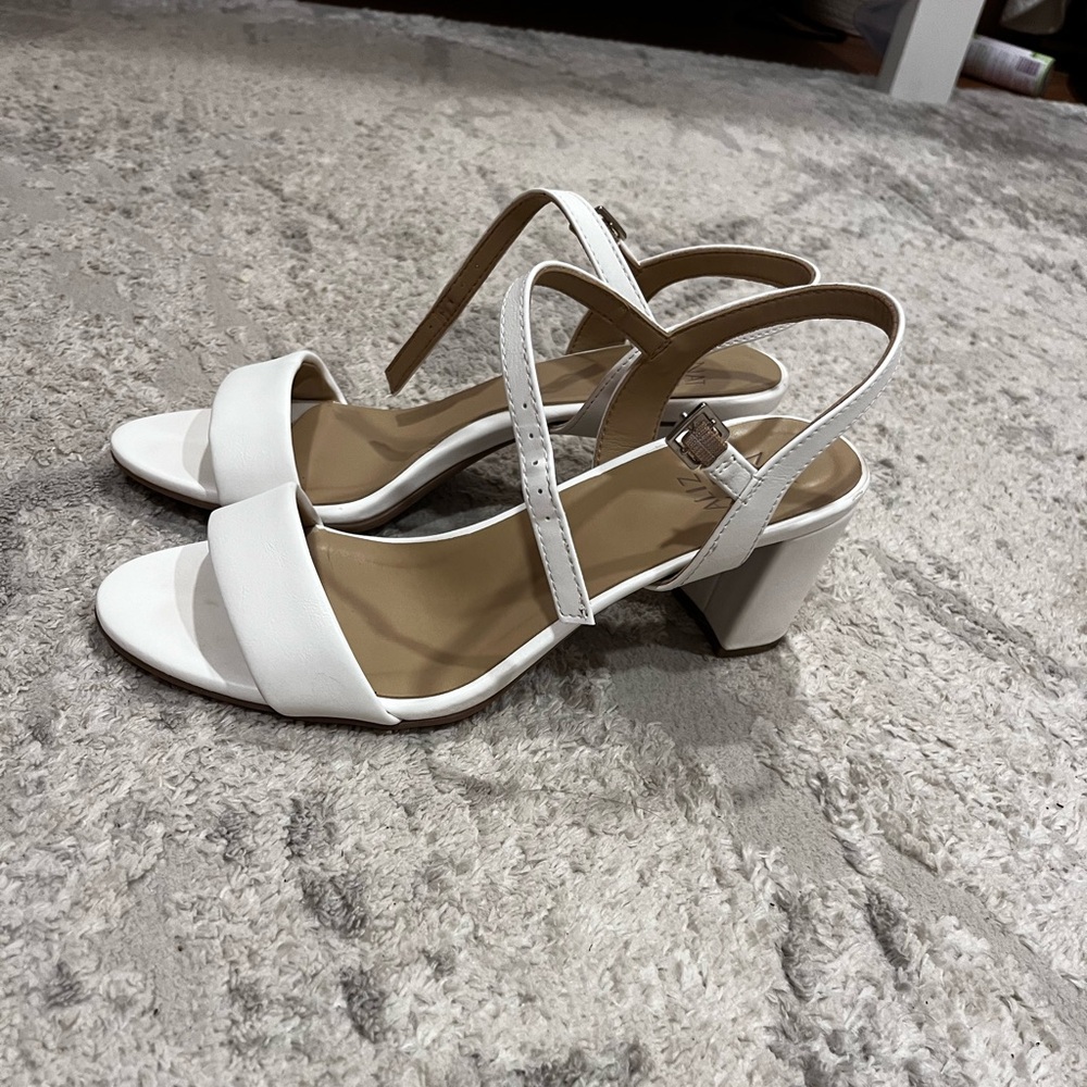 Naturalized Bristol White Dress Heel size 8.5W
